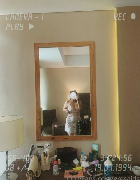 gresaids pornographic model picture