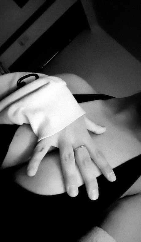 Anahi Cardenas nude star img