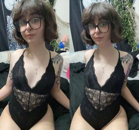 Nymphoeeee pornstar erotic pic