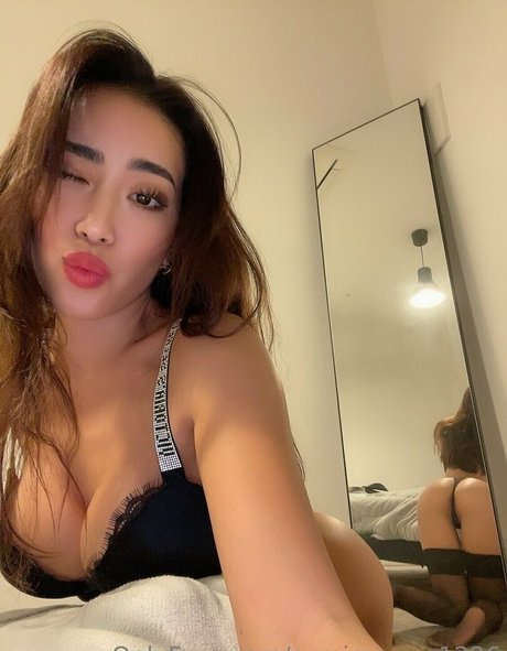 sumiregram1226 art model pic