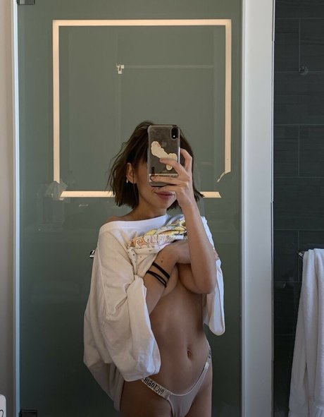 deathtonotsam naked star photos