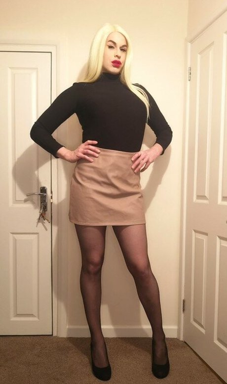 Lianne La Rosa star exclusive images