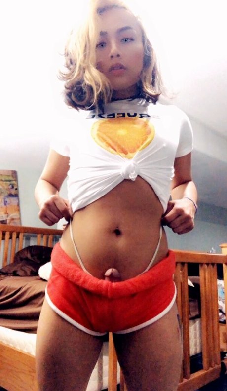 Asianahunee naked pornstar pics