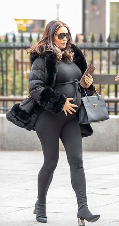 Amy Childs nude pornstar gallery