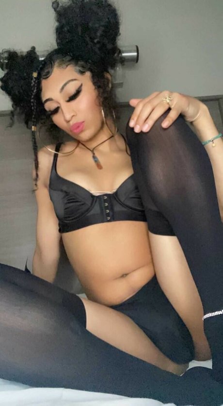 Unshaven model exclusive gallery