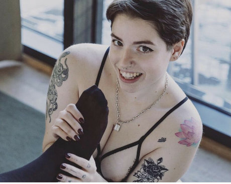 Callmegells star beautiful pics