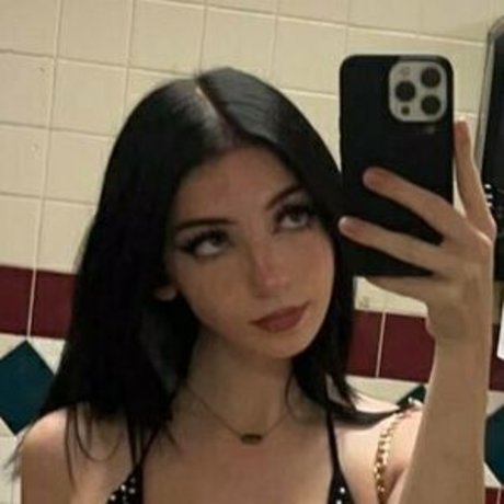 Ath3nalynee naked actress gallery