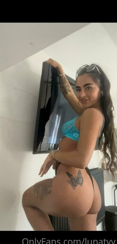 lunapxx sex pornstar gallery