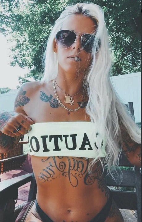 Bbygirl Justpeachiii art star pic