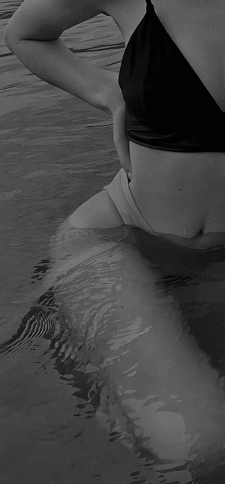 Briyanal model erotic pic