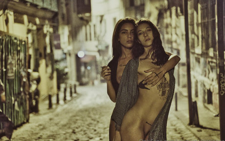 Didem Dinc exclusive model img