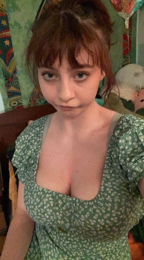 Gulliblecream288 star sexy pics