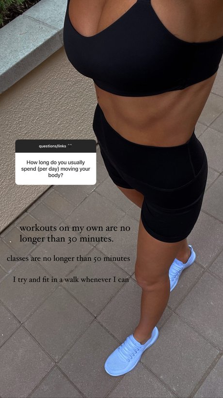 Alyssa Lynch model pretty gallery