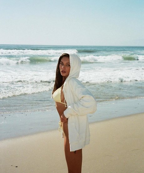 Alyssa Lynch actress archive