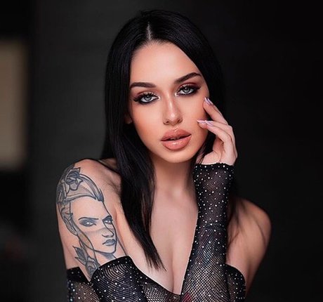 Cecylia high quality model img