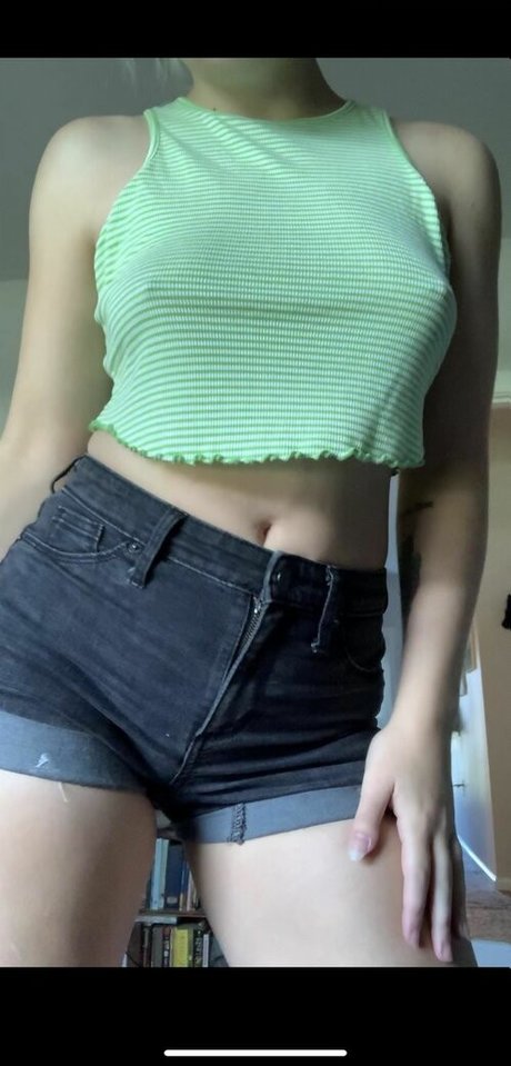 Peachymaxine pornstar photo