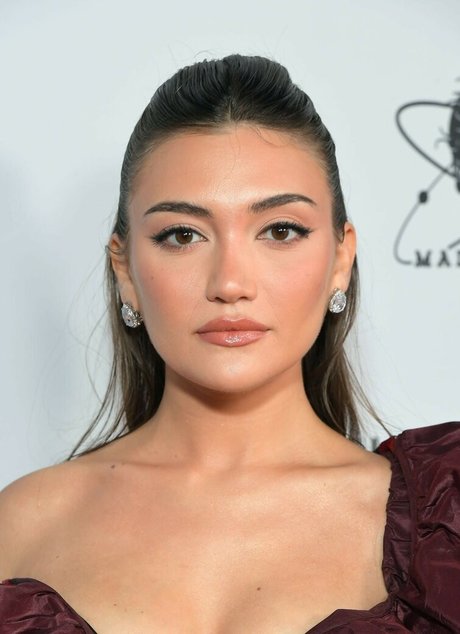 Daniela Nieves best star photos