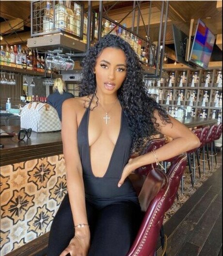 Mykelgadson erotic star picture