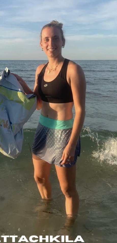 Elise Mertens pornstar beautiful img