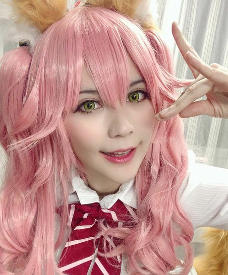 OnniesM naked model images