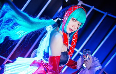 OnniesM adult model picture