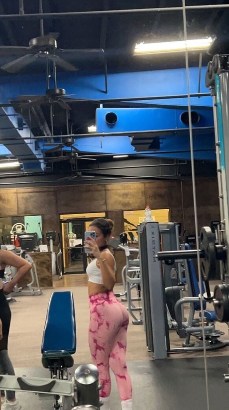 Solange Diaz model high quality image