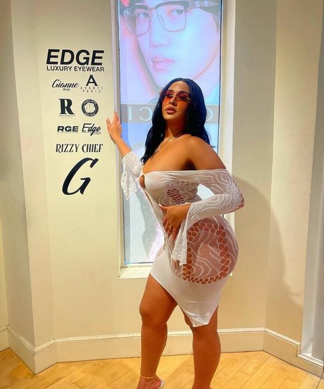 Stacy Londyn porn star picture