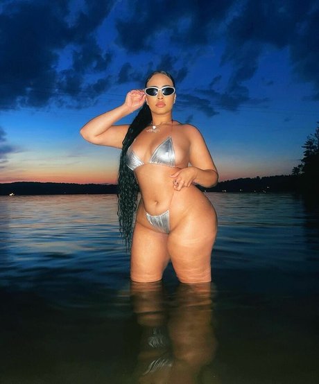 Stacy Londyn beautiful pornstar pic