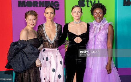 Shantel VanSanten star hot img