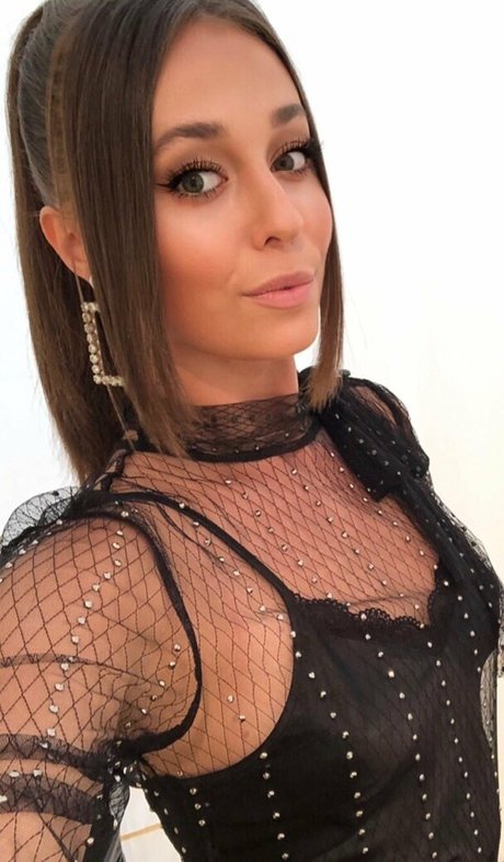 Izabella Krzan high quality actress images