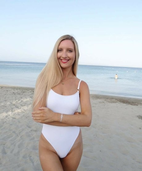 Lana Briski perfect star archive