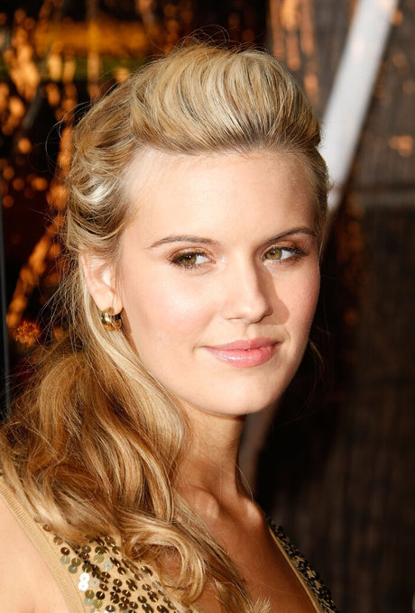 Maggie Grace exclusive star image