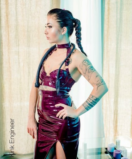 Inkedfleur exclusive model img