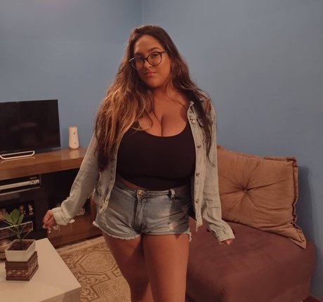 Sofia Mendonca star pornographic image