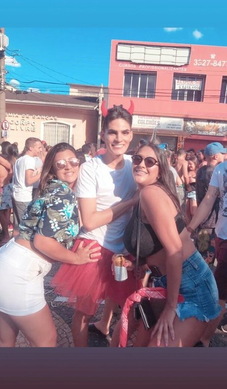 Sofia Mendonca perfect actress pics