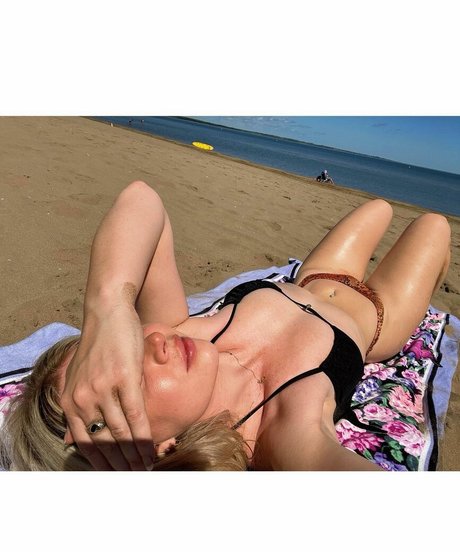 slimthicky pornstar sexy archive