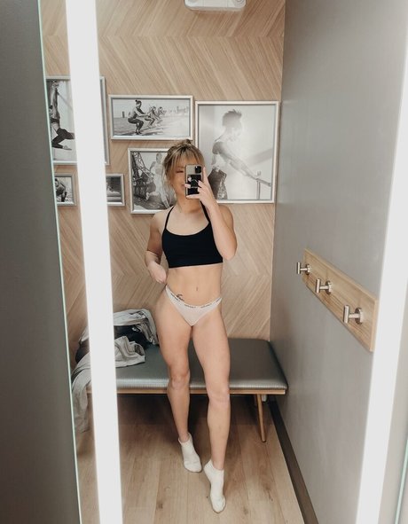 ayyyyesexylady beautiful pornstar img