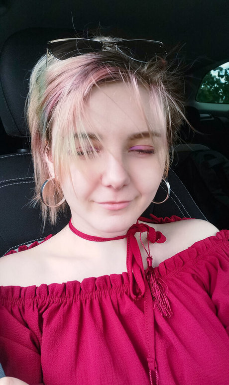 Atamasha high quality model gallery