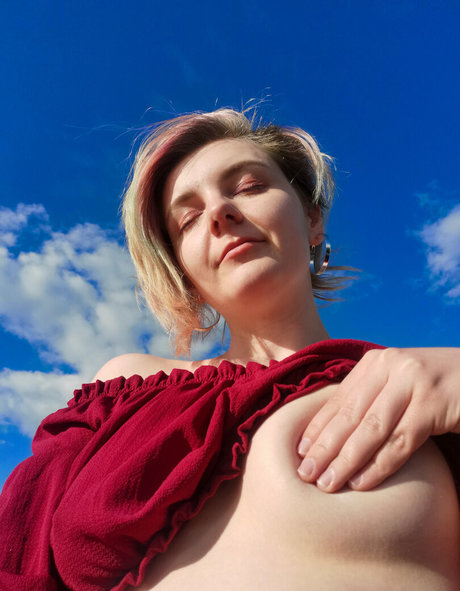 Atamasha beautiful actress picture