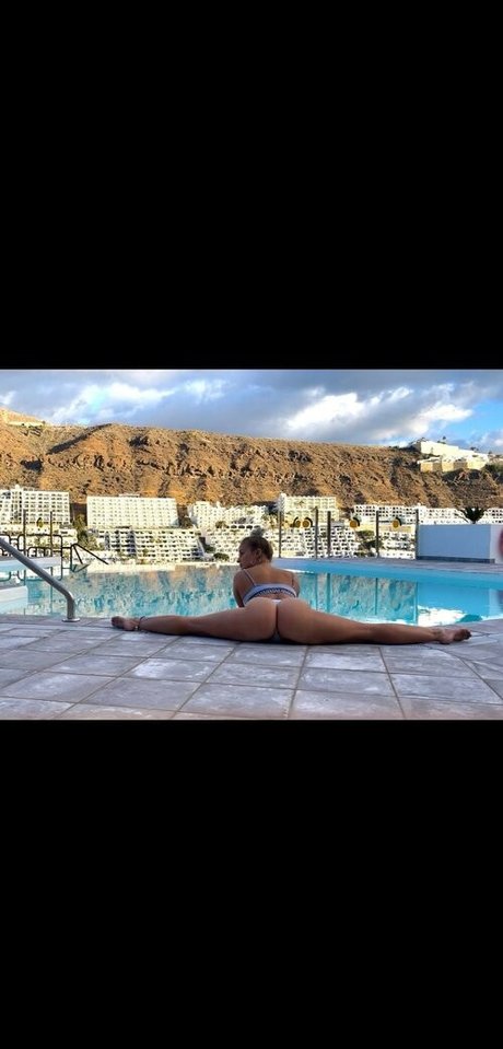 Emily Amelia Rose star pornographic picture