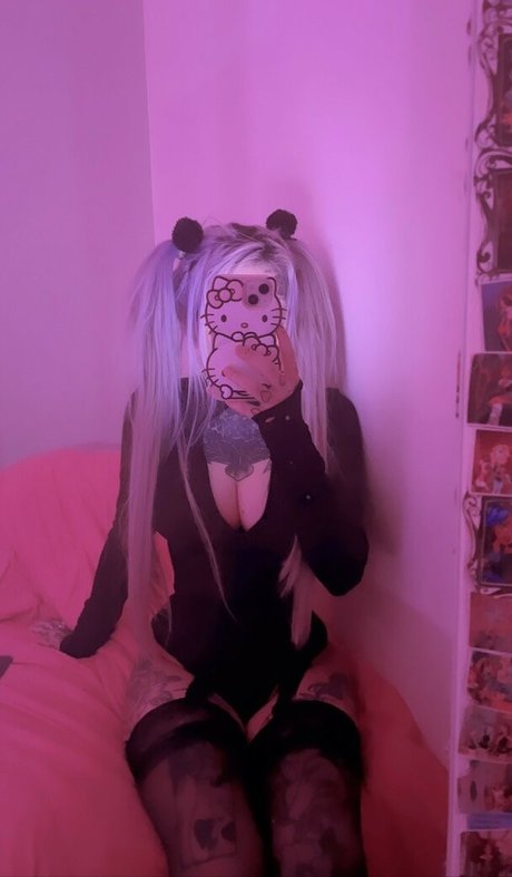 levisiis naked model galleries