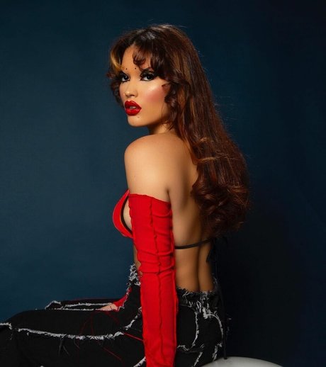 Maxine Ashley star sex galleries