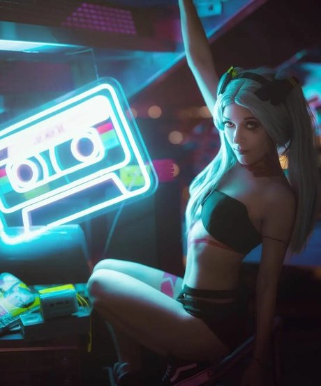 Aara Lee pretty model photo