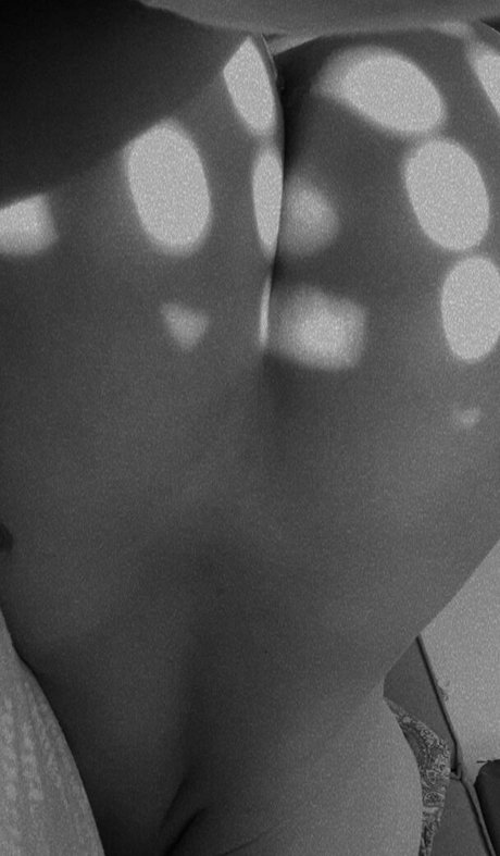 Tzouma Mym xxx actress photo