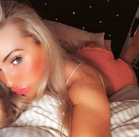 Honeyrae exclusive pornstar picture