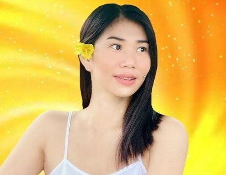 Amber Lin pretty star pics