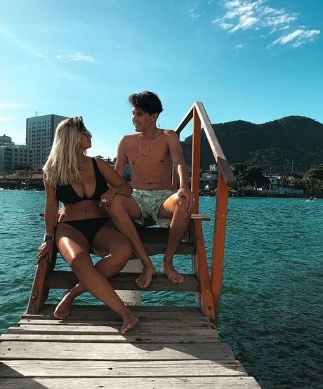 Meredithblake star exclusive images