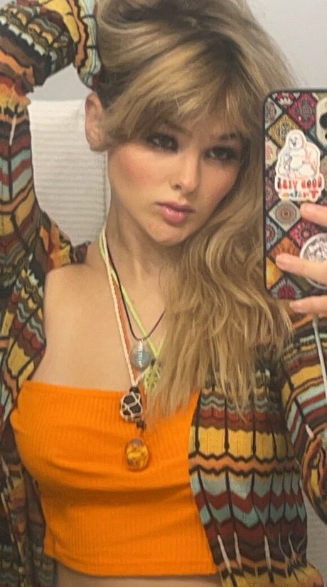 Ember Vail sex actress pics