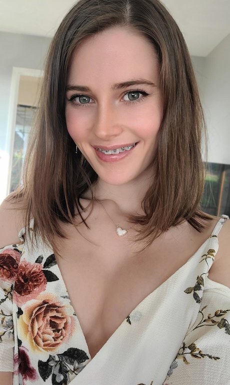 Gemma Elle free pornstar archive