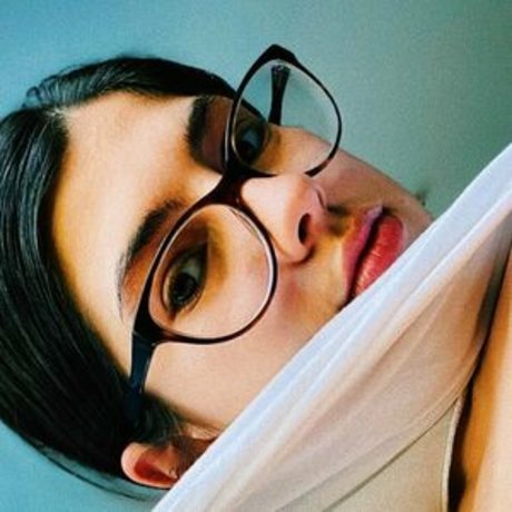 Lilrach model pretty image